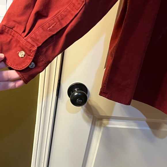 Hunting time! Men’s Cabela Red Button-Up Shirt w/pheasant emblem. Heavy - Picture 6 of 6